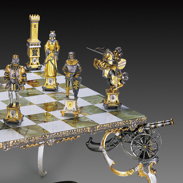 Medieval Chess Set | Must Of Italy